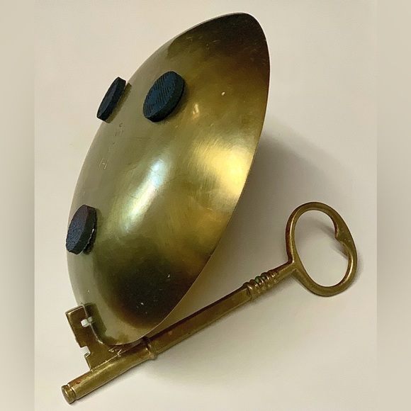 Vintage Mid Century Solid Brass VM VIRGINIA METALWORKS Key Coin Trinket Dish - Picture 16 of 16